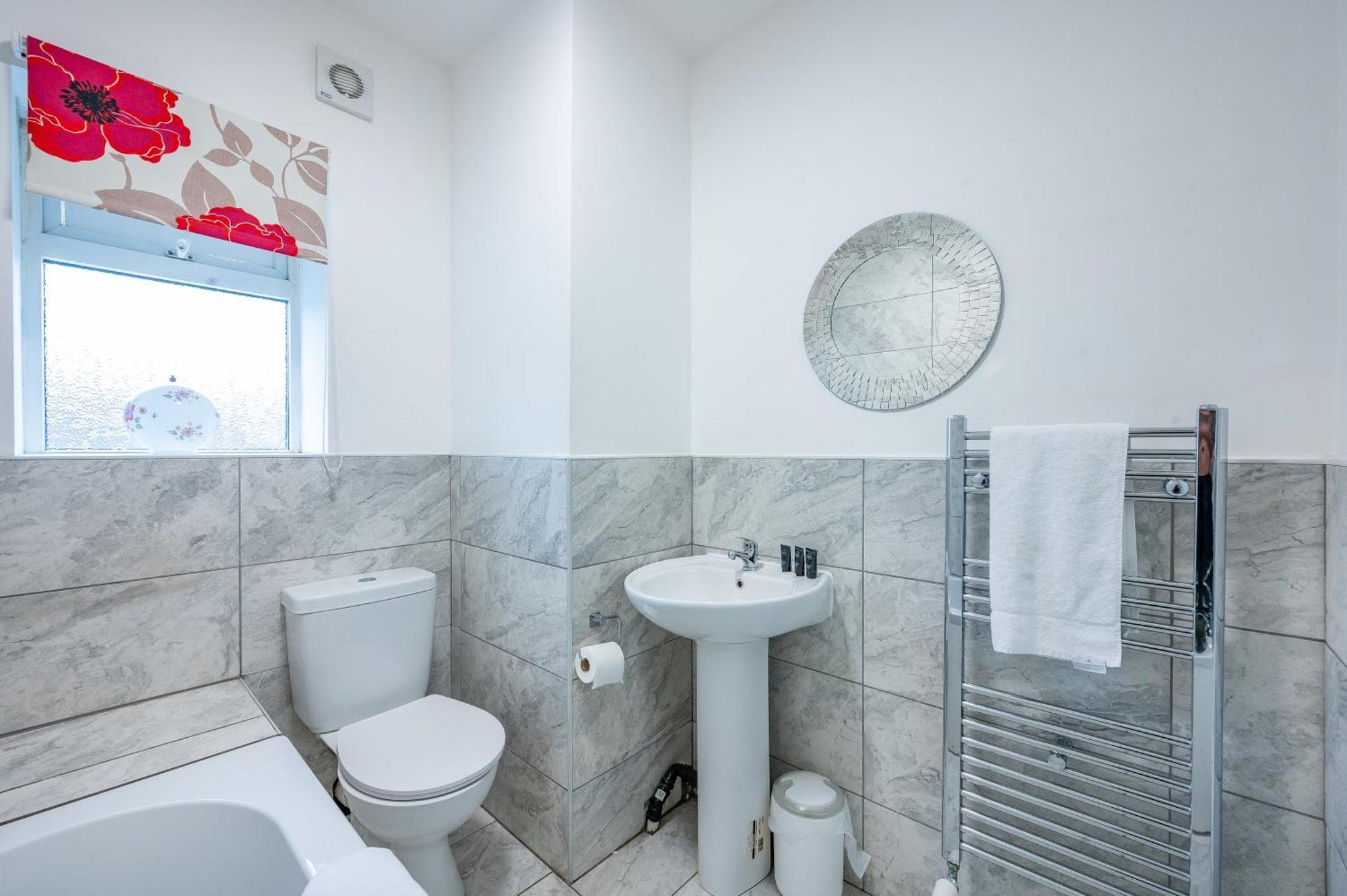 *Ra60G* For Your Most Relaxed & Cosy Stay + Free Parking + Free Fast Wifi * 몰리 외부 사진